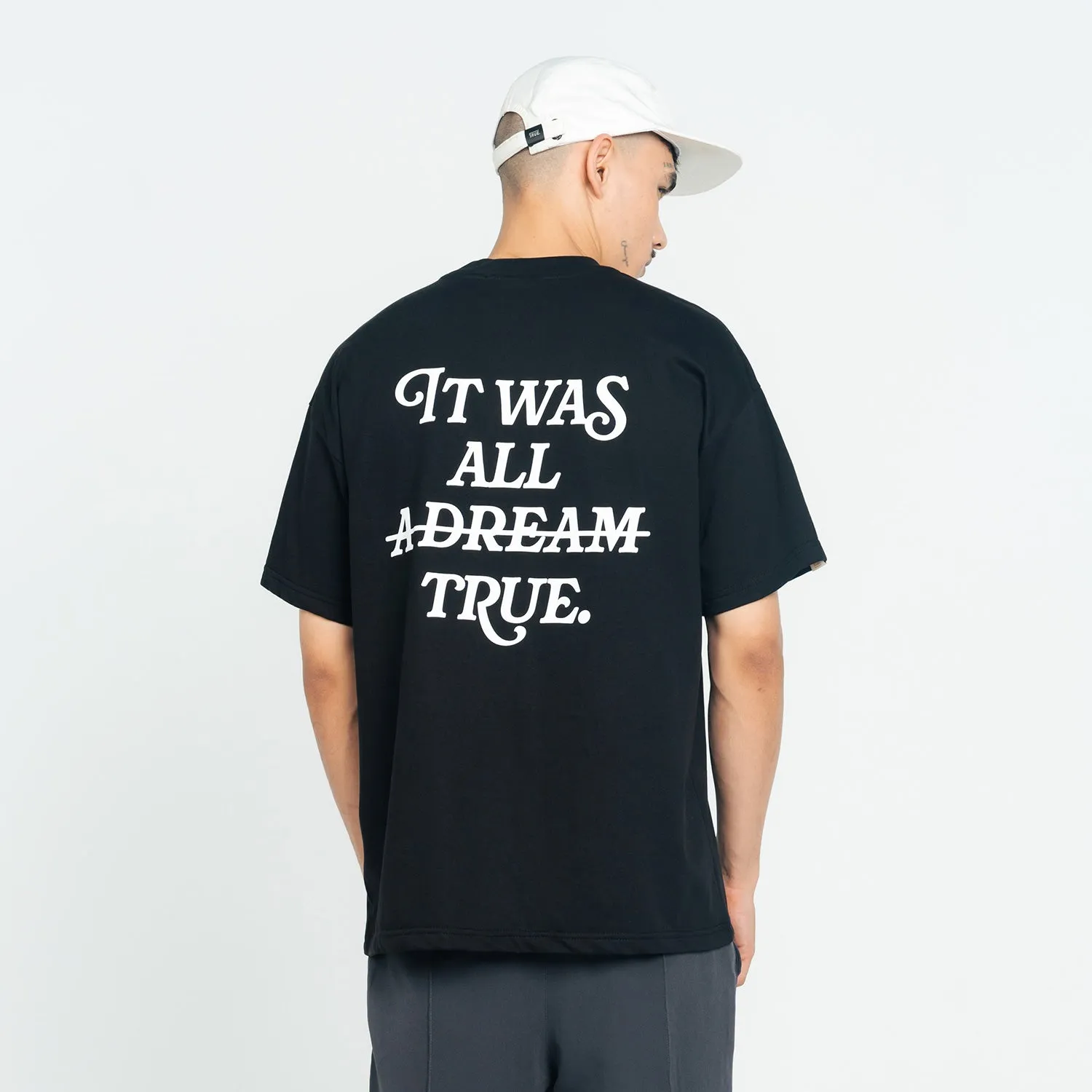 Camiseta Oversized Dream - Negra