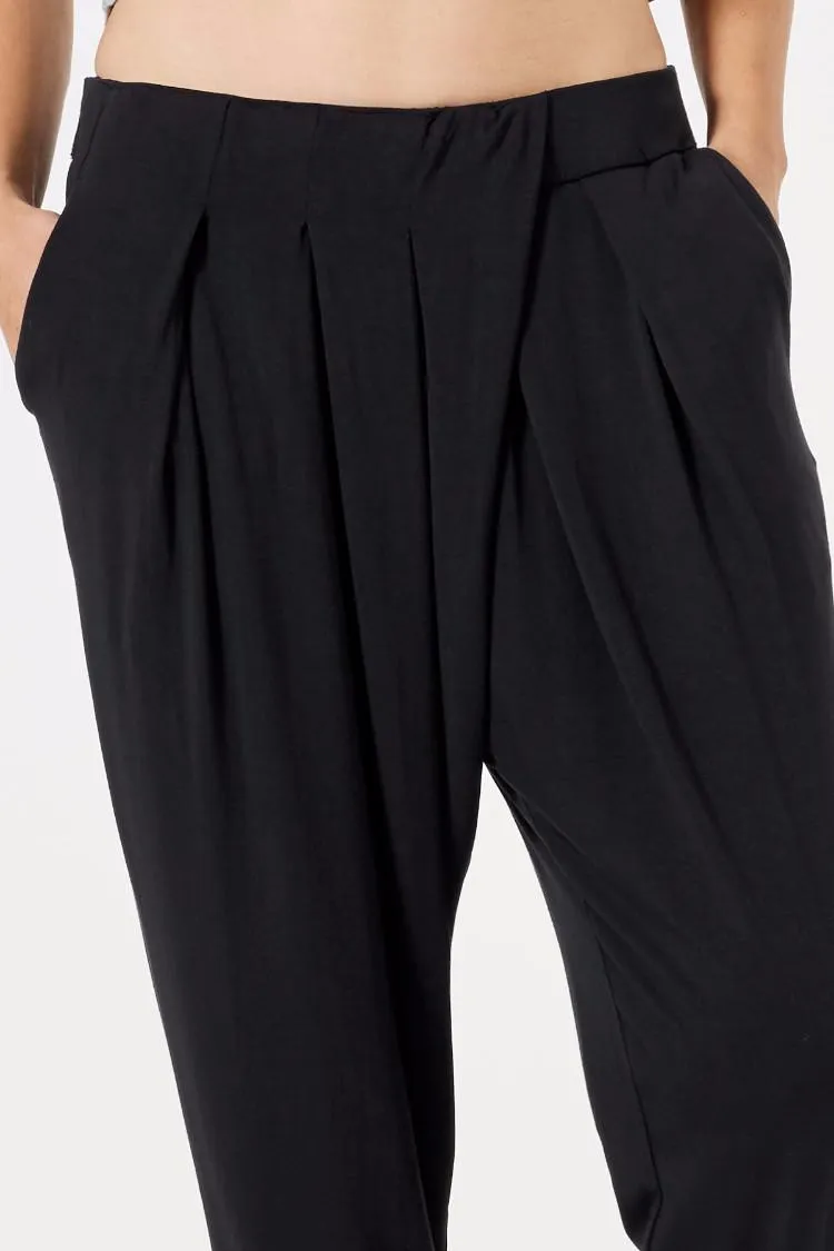 Control Twist Pleat Pant - Relaxed Fit Trouser