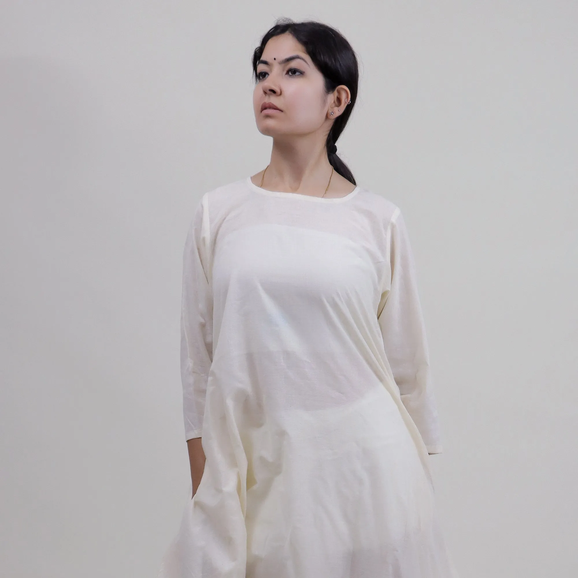 Off White Solid Round Neck Womens Kaftan Dress