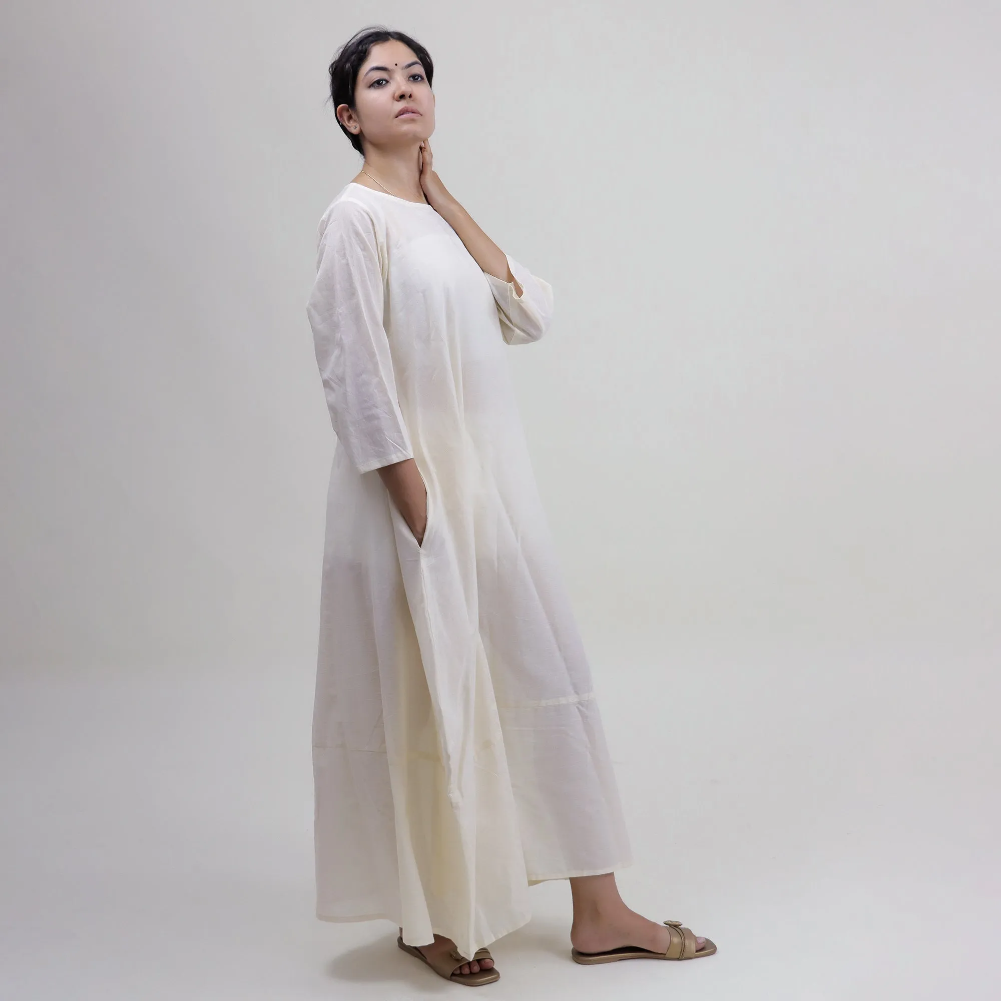 Off White Solid Round Neck Womens Kaftan Dress