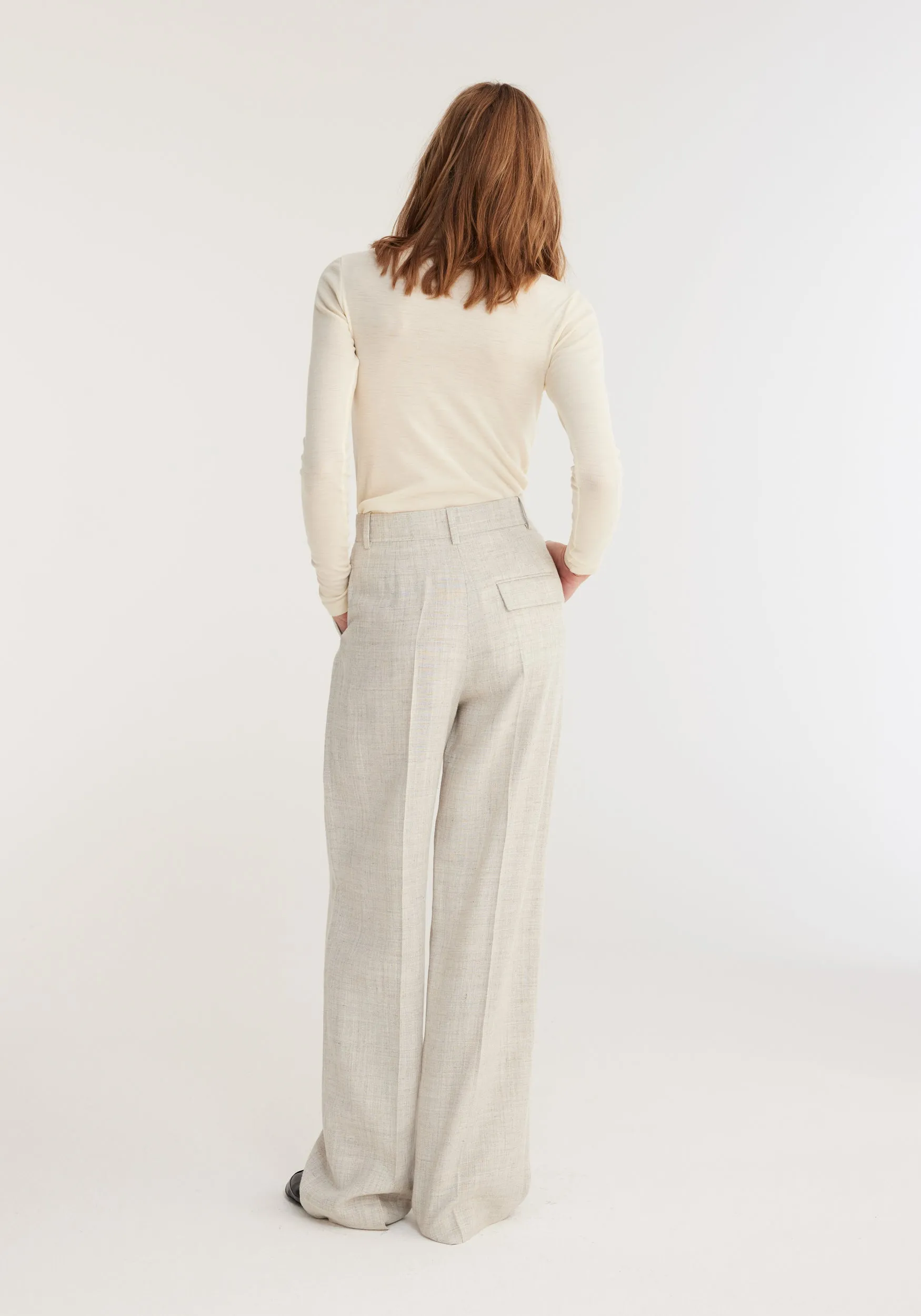 WIDE LEG PLEATED TROUSERS